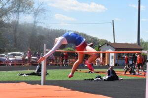 Morgantown track sweeps Shadyside Relays team titles